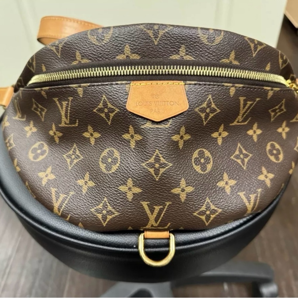 LOUIS VUITTON Bumbag Monogram Brown- Rare/Discontinued Item on LV